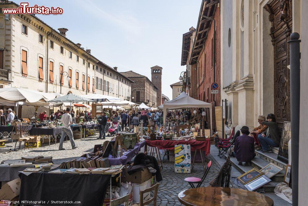 Mercatino dellantiquariato e del collezionismo Cherasco