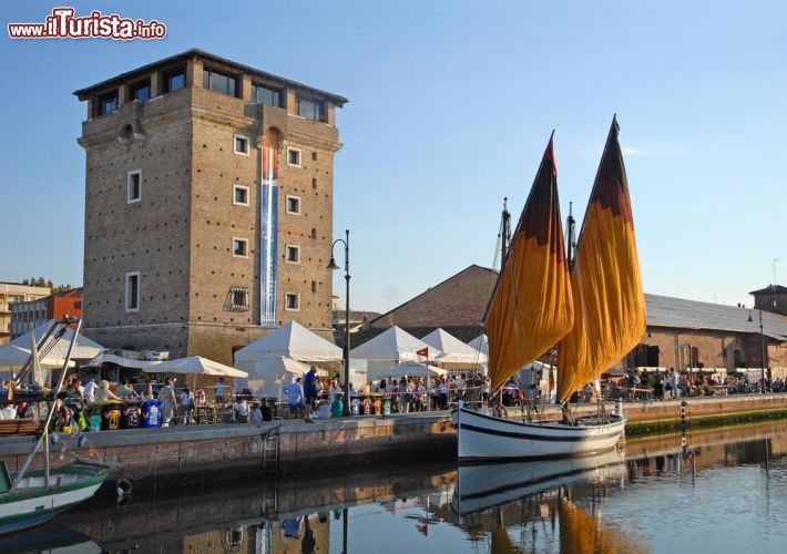 Immagine Il festival del Sale di Cervia, a settembre la famosa rimessa delle Saline di Cervia, l'eccellenza della cità della Romagna - © claudio zaccherini / Shutterstock.com