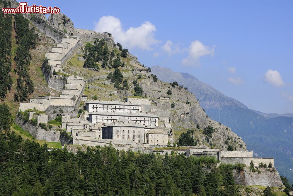 Immagine Il forte di Fenestrelle in Piemonte, la più grande fortificazione delle Alpi