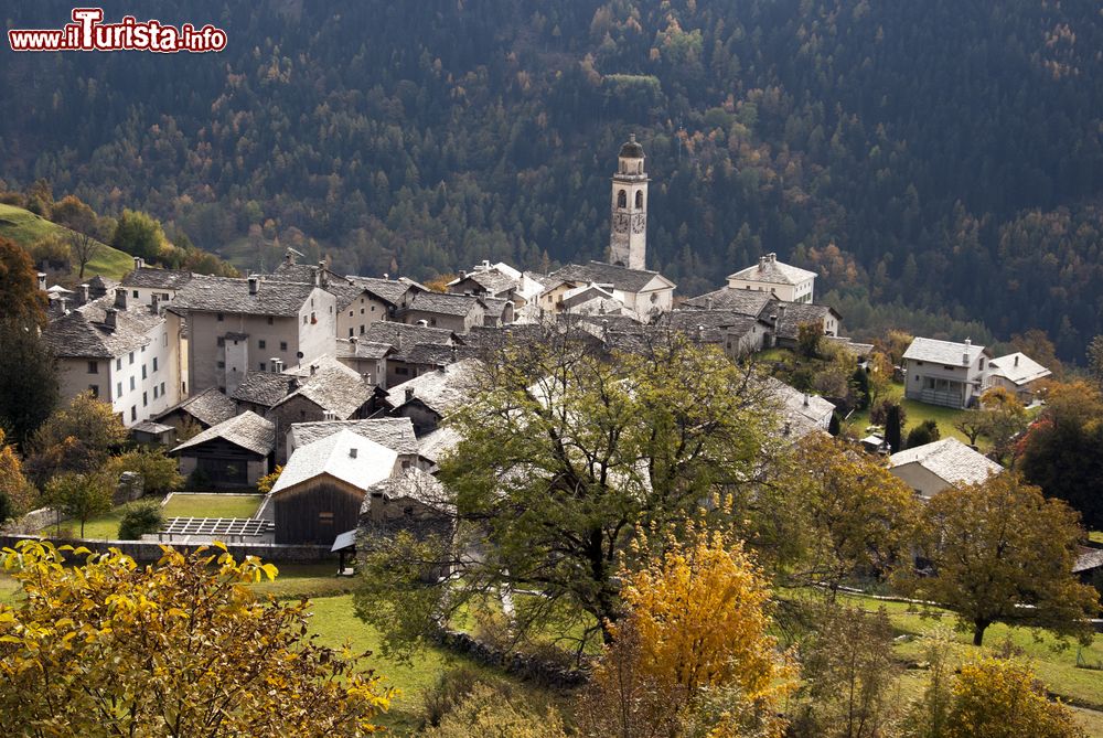 Immagine Il piccolo borgo di Soglio nella regione di Bregaglia in Svizzera.