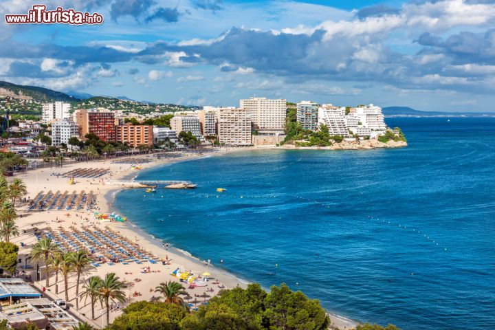 Immagine La grande spiagga di Magaluf, isola di Maiorca alle Baleari