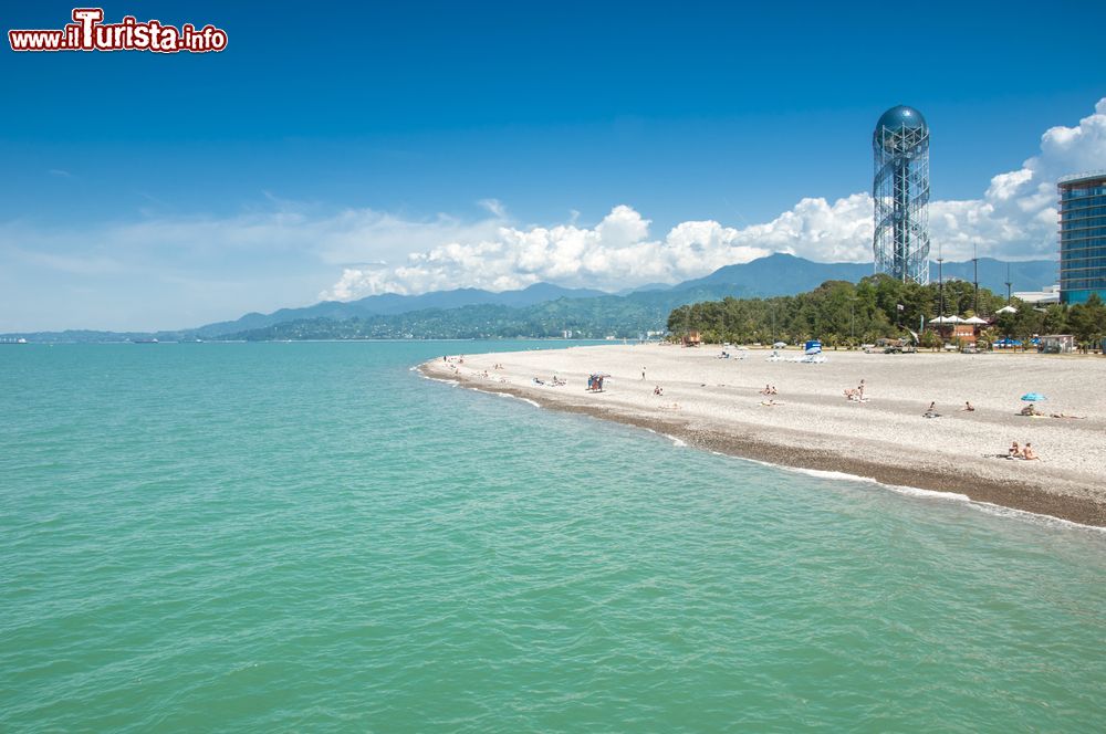Immagine La spiaggia di Batumi, località sul Mar Nero della Georgia