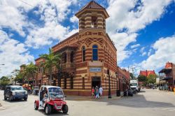 Antico palazzo a Key West, Florida - L'insediamento originale di Key West si trova nella parte occidentale dell'isola che viene chiamata Città Vecchia e comprende il Key West ...