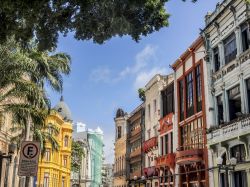 Architettura portoghese in stile coloniale a Recife, Pernambuco (Brasile) - © Magdalena Paluchowska / Shutterstock.com 