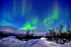 Aurora Boreale a nord di Kiruna in Svezia, una delle zone migliori per la caccia alle cosiddette "Northern Lights"