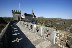 Camminamento sulla cinta muraria di Rocamadour, Francia - © paul prescott / Shutterstock.com