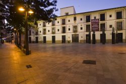 Piazza nel centro di Gandia, Spagna - www.gandia.org