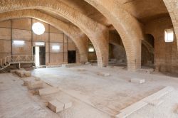 La Chiesa degli Apostoli a Madaba in Giordania. Assieme a quella di San Giorgio è famosa per i suoi mosaici pavimentali - © Anton_Ivanov / Shutterstock.com 