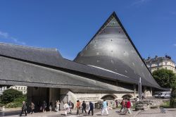 La Chiesa di Santa Giovanna d'Arco è uno dei punti di riferimento di Rouen, la magnifica cittò dell'Alta Normandia, nord della Francia - © Kiev.Victor / Shutterstock.com ...