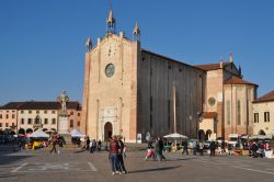 Il Duomo gotico di Montagnana, si trova nella piazza centrale intitolata a Vittorio Emanuele II