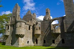 Earl's Palace, lo storico palzzo si trova a Kirkwall, la città principlae, la "capitale" delle isole Orcadi in Scozia - © Jule_Berlin / Shutterstock.com