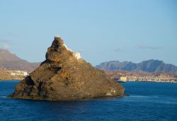 Il faro di Porto Grande, che si trova sull'Isola di São Vicente a Capo Verde - © Anmor Photography / Shutterstock.com