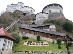 La fortezza di Kufstein in Tirolo, Austria