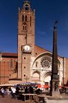 Il Marchè davanti alla Cattedrale di St Etienne a Tolosa - © Ville de Toulouse