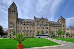 Il Parlamento storico di Coblenza: è una delle tre più importanti città della Renania-Palatinato in Germania - © clearlens / Shutterstock.com