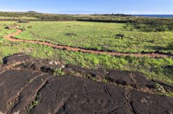 Incisioni rupestri a Rapa Nui, l'Isola di Pasqua in CIle - © Tero Hakala / Shutterstock.com
