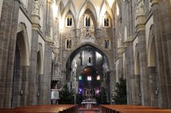 Interno gotico della Basilica di Trebic, Repubblica Ceca - © Karel Gallas / Shutterstock.com