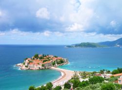 Isola di Sveti Stefan in Montenegro - © karnizz - Fotolia.com