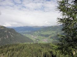 Scorci su Moso e Sesto dal belvedere panoramico sulla Croda Rossa, in Alta Val Pusteria