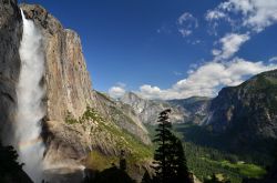 La grande cascata del Parco nazionale di Yosemite California (Vernal Falls) - © Robert Bohrer / Shutterstock.com