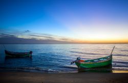 A pochi chilometri ad ovest di Tan-Tan, prima di arrivare a Tarfaya, si trova il Parco Nazionale Khnfiss, dove potete ammirare la laguna Naila, a ridosso dell'oceano atlantico. Qui avete ...