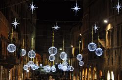 Luminarie in Corso Vannucci a Perugia durante l'Avvento