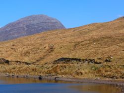 Monti Twelve Bens, le alture più imponenti del Connemara in Irlanda.