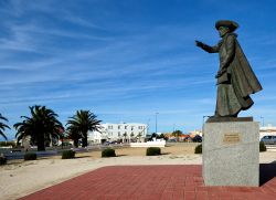 Monumento a Enrico il navigatore piazza di Sagres in Portogallo - © Andrey Lebedev / Shutterstock.com 
