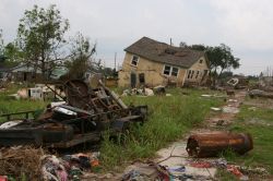 I danni dell'uragano Katrina a New Orleans - Tra il 29 e il 31 Agosto 2005, la furia devastante dell'uragano Katrina colpì tutto il delta del fiume Mississipi provocando un elevato ...