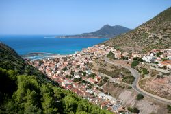 Panorama di Buggerru, siamo sulla costa sud dellla Sardegna Occidentale - © Jenny Sturm / Shutterstock.com