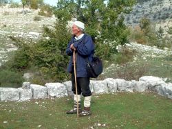 Un pastore ciociaro nei dintorni di Castro dei Volsci nel Lazio - © www.comune.castrodeivolsci.fr.it/