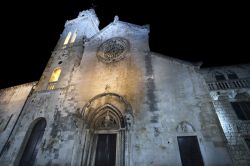 La Cattedrale di San Marco, nel centro storico di Korcula la famosa Isola della Dalmazia in Croazia - © OPIS Zagreb / Shutterstock.com