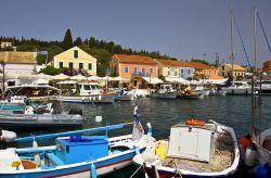 Porto Fiscardo sull'isola di Cefalonia in ...