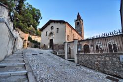 Santa maria dei Dominicani a Soave: la chiesa del '400 si trova lungo la via che sale al Castello scaligero