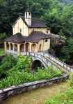 Santuario della Madonna della Gurva a Calasca, nei pressi di Macugnaga (Piemonte) - © Fulcanelli / Shutterstock.com