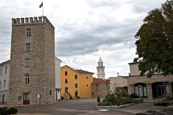 La torre nel centro storico di Novi Vinodolski, Croazia - L'anima della città di Novi Vinodolski è rappresentata non solo dalle sue spiagge e dall'incantevole mare su cui ...