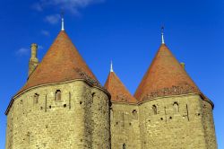 Le torri del castello di Carcassonne nel sud della Francia - © elementals / Shutterstock.com