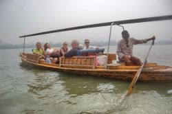 Tour sul lago dell'Ovest a Hangzhou in Cina