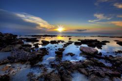 Tramonto sul mare tropicale a Bonaire, nei Caraibi olandesi - © Kjersti Joergensen / Shutterstock.com