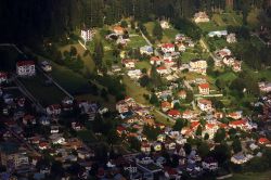 Il villaggio di Sinaia in Transivania, fotografato dall'alto - © Mikadun / Shutterstock.com