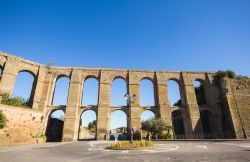 Acquedotto di Nepi, il piccolo borgo si trova in provincia di Viterbo, nel Lazio