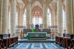 Altare principale della Cattedrale gotica di Coutances in Francia, Bassa Normandia
