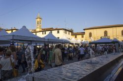 L'Antica Fiera di Lastra l'evento clou dell'estate a Lastra a Signa in Toscana- © Greta Gabaglio / Shutterstock.com