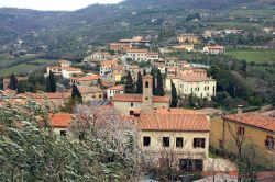 Arquà Petrarca, il panorama del bel  borgo del Veneto. Siamo non lontani da Padova sulle pendici dei vulcani estinti dei Colli Euganei - © Alessandro Vecchi - CC BY-SA 3.0 - Commons. ...