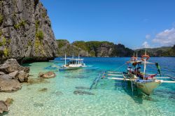 Barche nelle acque trasparenti del mare delle Filippine: siamo a El Nido, isola di Palawan - © Maks Ershov / Shutterstock.com