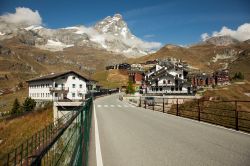 Breuil-Cervinia, Valle d'Aosta: sullo sfondo il Monte Cervino