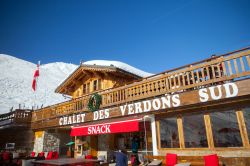 Il Café Chalet des Verdons Sud nei pressi di Champagny en Vanoise, La Plagne (Francia) - © Julia Kuznetsova / Shutterstock.com