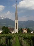 Campanile moderno di una chiesa a Lagundo in Alto Adige - © AMB / Shutterstock.com
