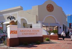 Veduta del campus dell'Arizona State University (ASU), pubblica università di ricerca della città americana di Phoenix - © EQRoy / Shutterstock.com