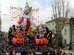 Carnevale di Fano il secondo piu antico in Italia - © www.carnevaledifano.com